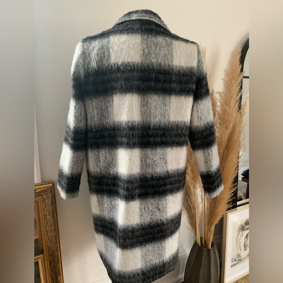Wool jacket from Sage The Label. Black, Grey & White plaid pattern. Size medium - Picture 6 of 8